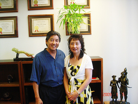 总经理与夏威夷州众院议员兼州教委主任Jerry